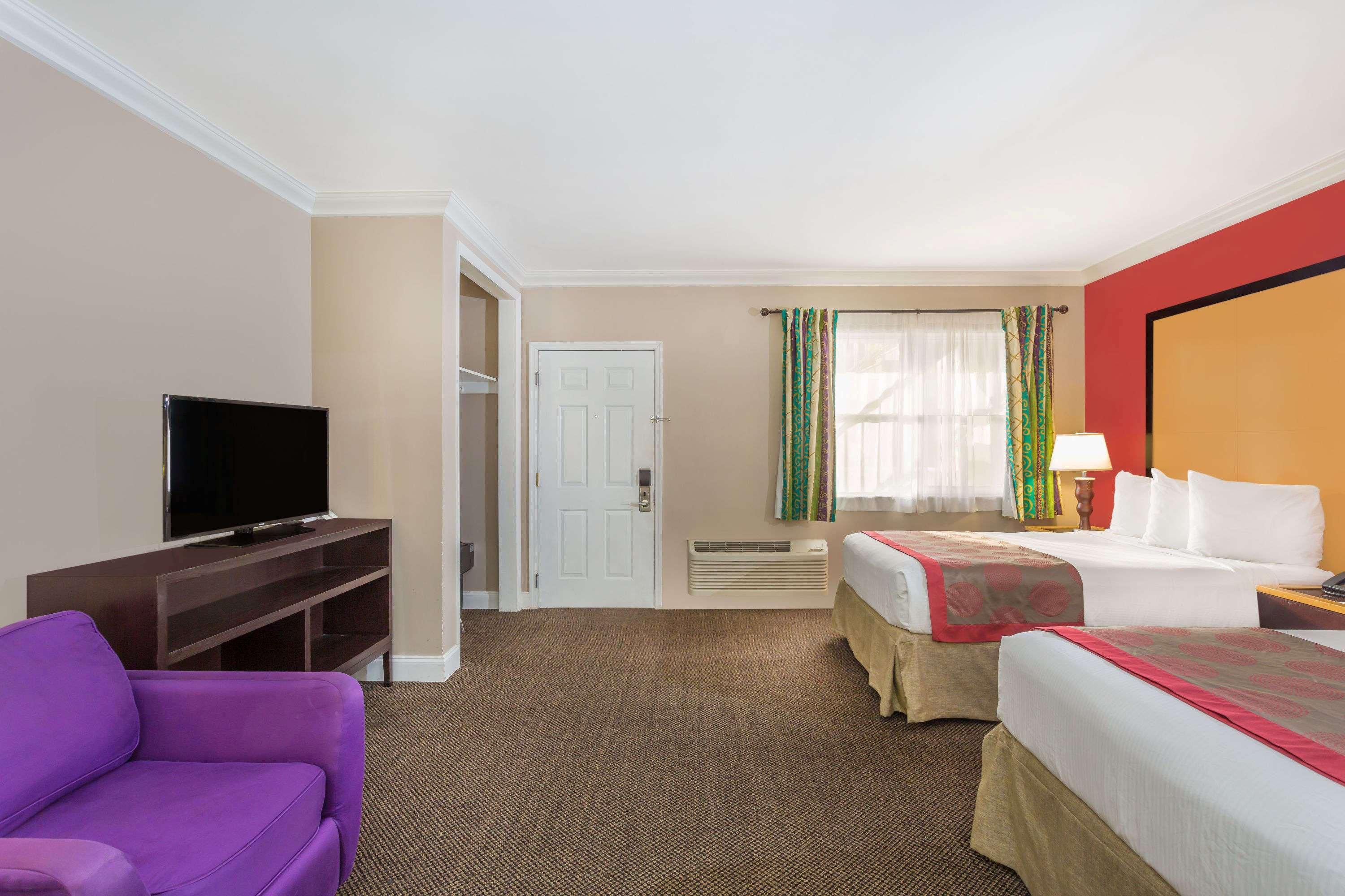 Ramada By Wyndham Miami Springs/Miami International Airport Hotel Eksteriør billede