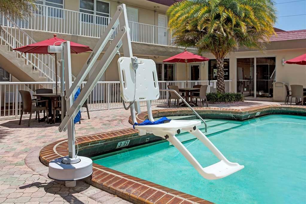 Ramada By Wyndham Miami Springs/Miami International Airport Hotel Eksteriør billede